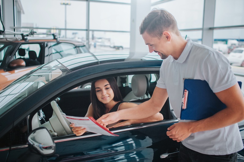 Compre auto usado: a importância do histórico do veículo
